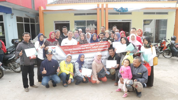[:en]“WORKSHOP PENYUSUNAN LAPORAN KEUANGAN BERDASAR STANDAR AKUNTANSI KEUANGAN ENTITAS MIKRO KECIL DAN MENENGAH (EMKM) KEPADA UKM DI KECAMATAN KARANGPAWITAN KABUPATEN GARUT ”[:]
