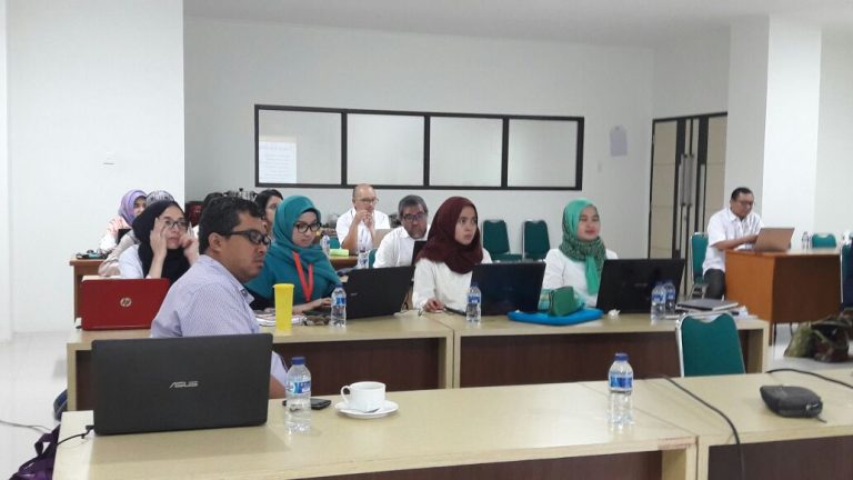 Internship dosen ke perusahaan