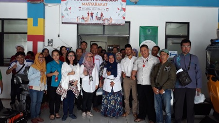 [:en]Program Pengabdian kepada Masyarakat Dosen Fakultas Ekonomi dan Bisnis Universitas Telkom Di Pasar Sehat Sabilulungan Cicalengka [:]