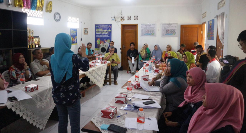 [:en]Penyusunan Laporan Keuangan RT/RW, dan Masjid di Lingkungan RW 11 Kelurahan Cigending Ujungberung[:]