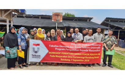 [:en]WORKSHOP PENENTUAN HARGA POKOK PENJUALAN KEPADA MASYARAKAT DESA KERTAWANGI, KECAMATAN CISARUA, BANDUNG BARAT[:]