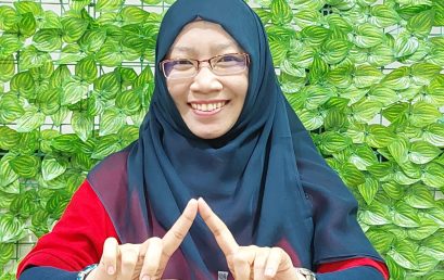 Dr. CAHYANINGSIH, S.E., Ak., M.Si., CA., CSRS., QRMP. Dr. CAHYANINGSIH, S.E., Ak., M.Si., CA., CSRS., QRMP.
